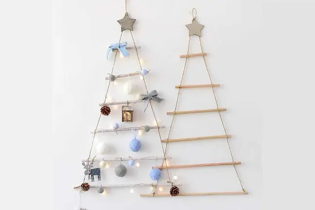 5 árboles de Navidad de madera originales con los que decorar tu casa. Foto Amazon.