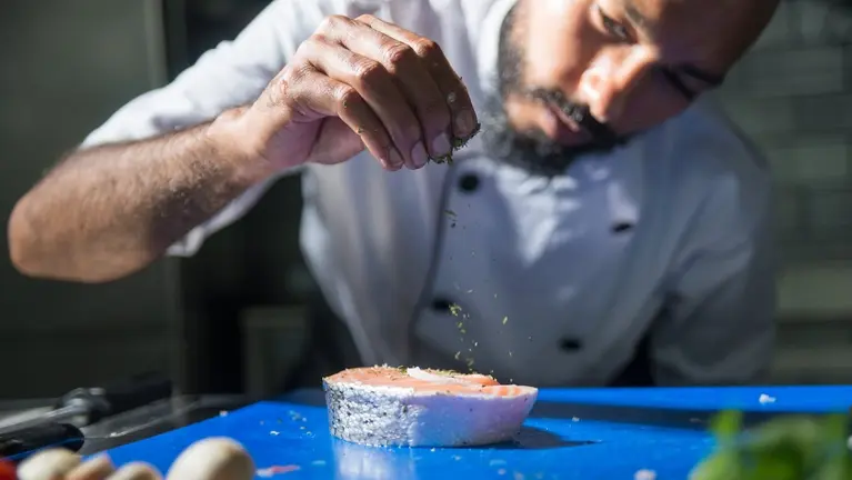 8 Ideas de recetas de pescado para Navidad que tirunfan todos los a&ntilde;os.