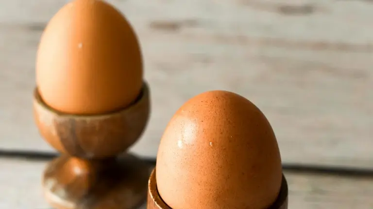 undefine&iquest;Cu&aacute;l es el truco para pelar huevo cocido? Consejos para que no se rompan los huevos cocidos.