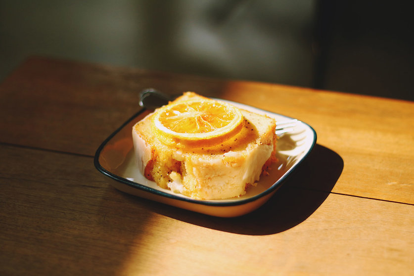 ¿Bizcocho de naranja en el microondas? Esta receta lo hace posible. Foto Unsplash