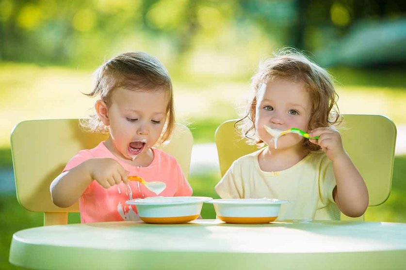 Cómo introducir el yogur y el queso en la alimentación infantil en verano