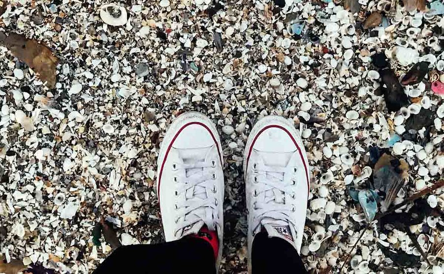 Da en el blanco: Trucos fáciles para limpiar tus zapatillas blancas