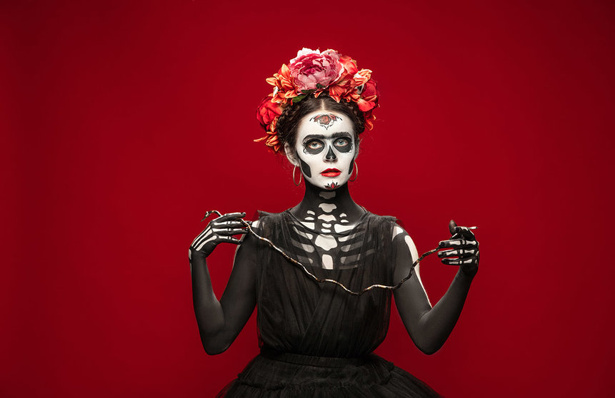 Maquillaje Halloween 2020: Trucos fáciles para lucir un rostro de miedo. Foto freepik.