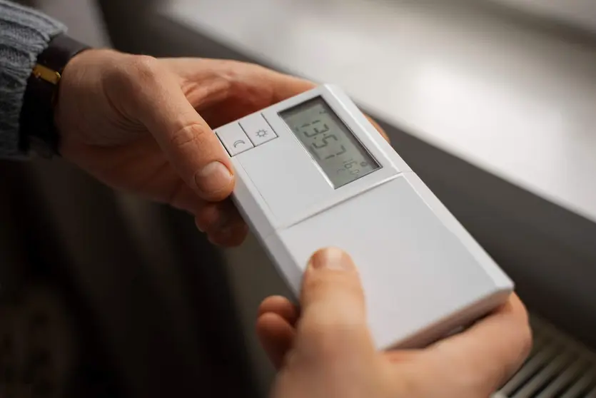 ¿Cómo funciona el mando de un aire acondicionado?