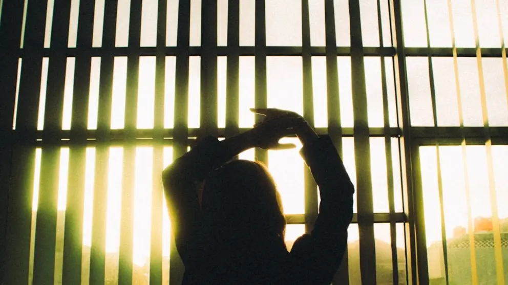 Aislar ventana del calor.