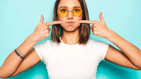 ¡Adiós arrugas! Sencillos ejercicios faciales para rejuvenecer tu rostro. Foto freepik.