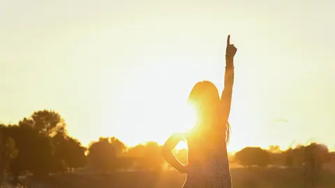 Sobrevive al verano con alergia al sol sin tener que ir por la sombra