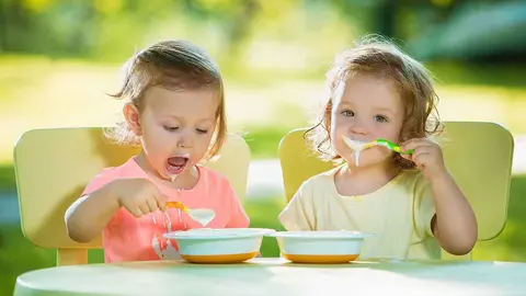 Cómo introducir el yogur y el queso en la alimentación infantil en verano