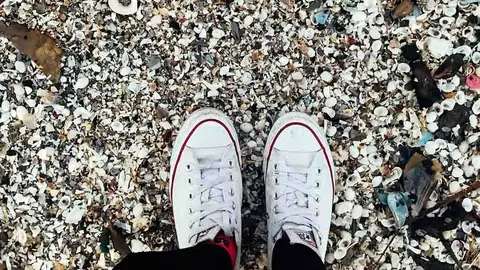 Da en el blanco: Trucos fáciles para limpiar tus zapatillas blancas