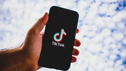 TikTok: Todo lo que NO sabes sobre la red social de moda de tus hijos. Foto Unsplash