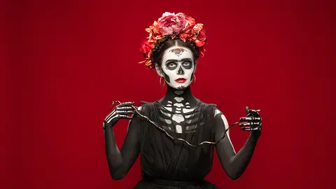 Maquillaje Halloween 2020: Trucos fáciles para lucir un rostro de miedo. Foto freepik.