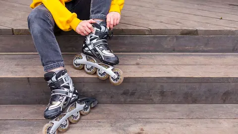 Patines en línea baratos en Black Friday 2020 con los que echar a rodar. Foto Freepik.