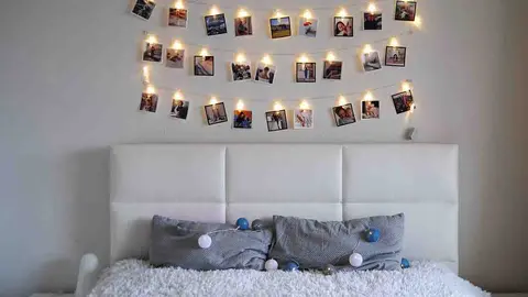 5 motivos para iluminar con luces LED tu habitación estas Navidades. Foto Unsplash