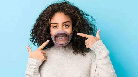 Razones por las que usar mascarillas transparentes homologadas en Navidad