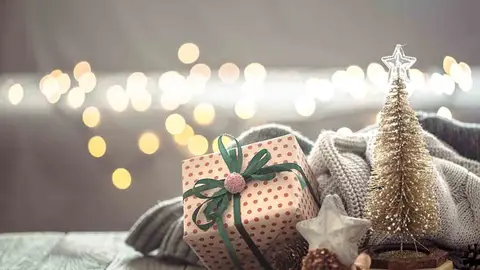 Luces Led Navidad 2020: 7 ideas para decorar tu casa ahorrando dinero Foto: freepik