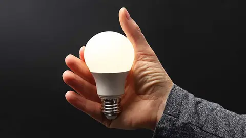 ¿Cómo colocar luces led en el techo? Consejos y trucos sencillos