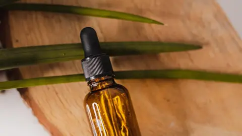 Aceite esencial árbol de té