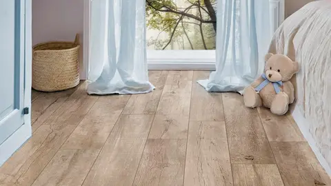LImpiar suelo porcelánico imitación madera
