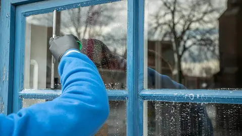 limpiar-ventana-fuera