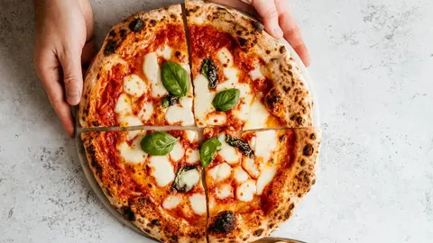&iquest;C&oacute;mo hacer pizza casera? Ideas de pizzas para hacer en casa que est&aacute;n riqu&iacute;simas.