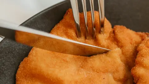 &iquest;C&oacute;mo hacer escalopines de ternera? Consejos para que salgan perfectas y con qu&eacute; acompa&ntilde;arlos.