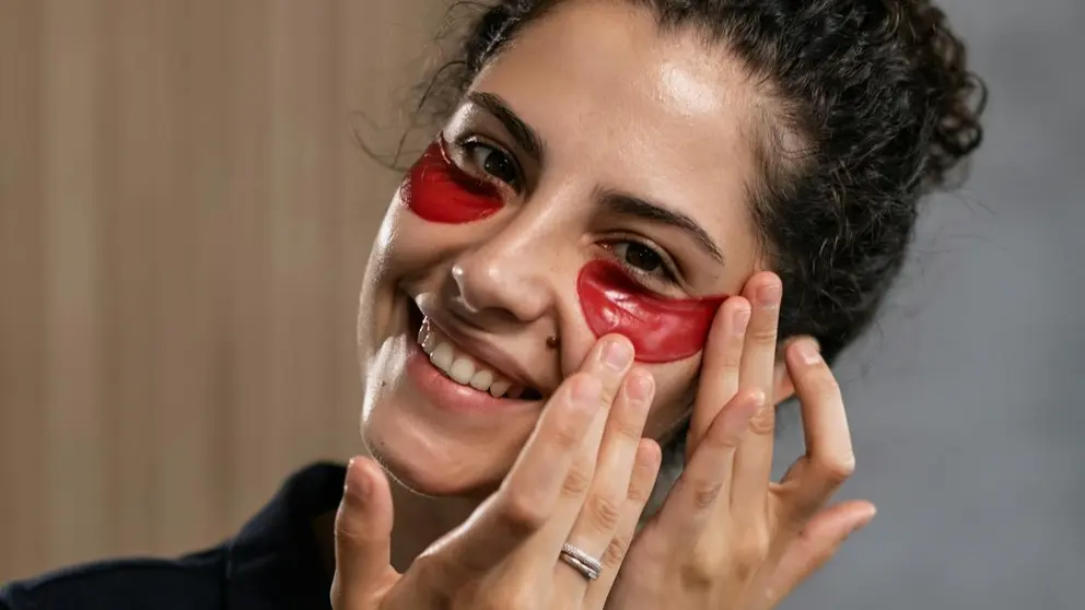 ¿Cómo eliminar las bolsas de los ojos? Remedios eficaces que debes conocer.