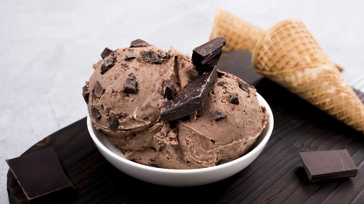 4 recetas fáciles de helados caseros para hacer en verano_helado chocolate