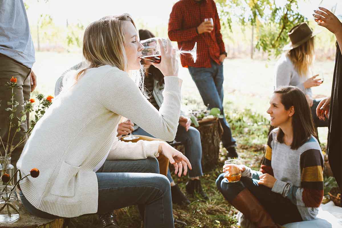 6 consejos para organizar una fiesta de verano en tu casa_espacio_unsplash