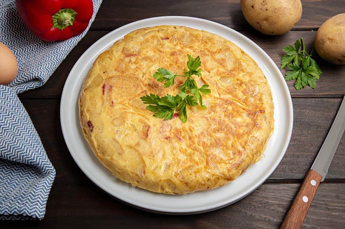 ¡Échale huevos! Cómo hacer una tortilla de patata como la de tu abuela