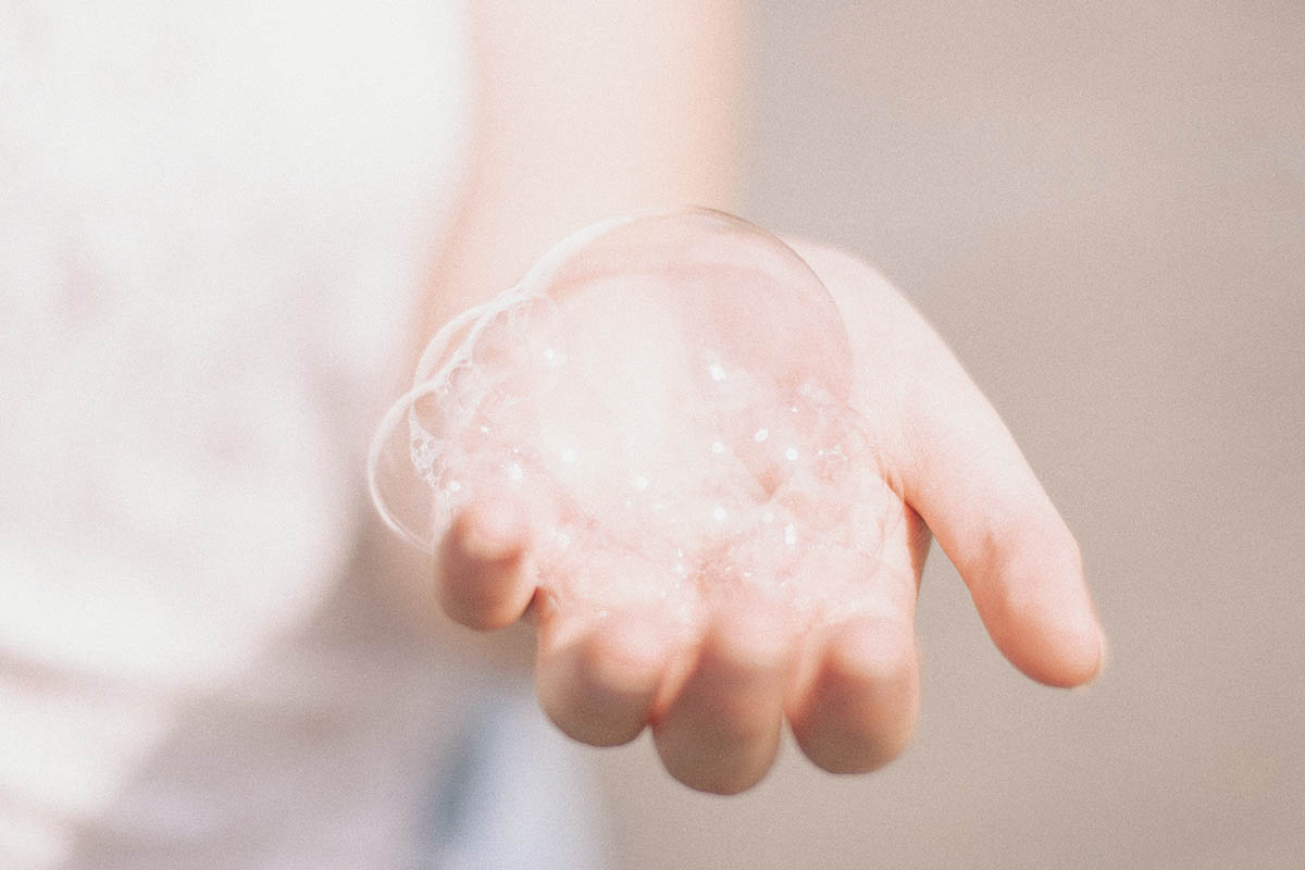 champú pelo burbujas jabón foto Unsplash