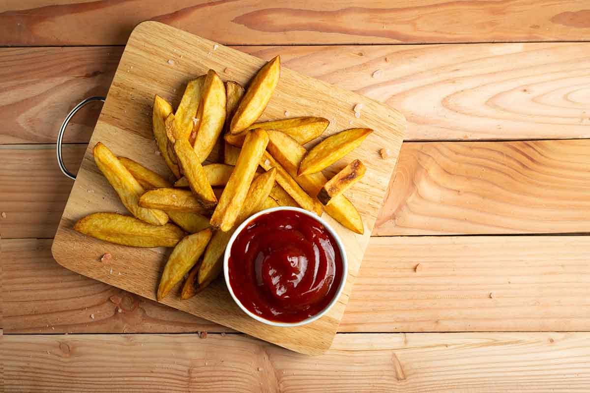 patatas fritas al horno foto freepik