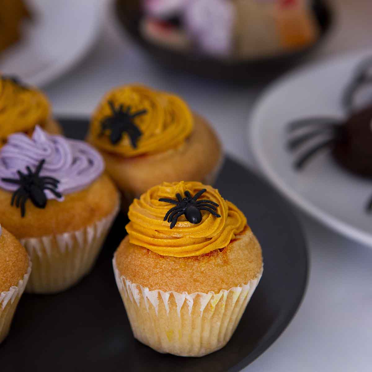magdalenas de calabaza con araña recetas de halloween 2020