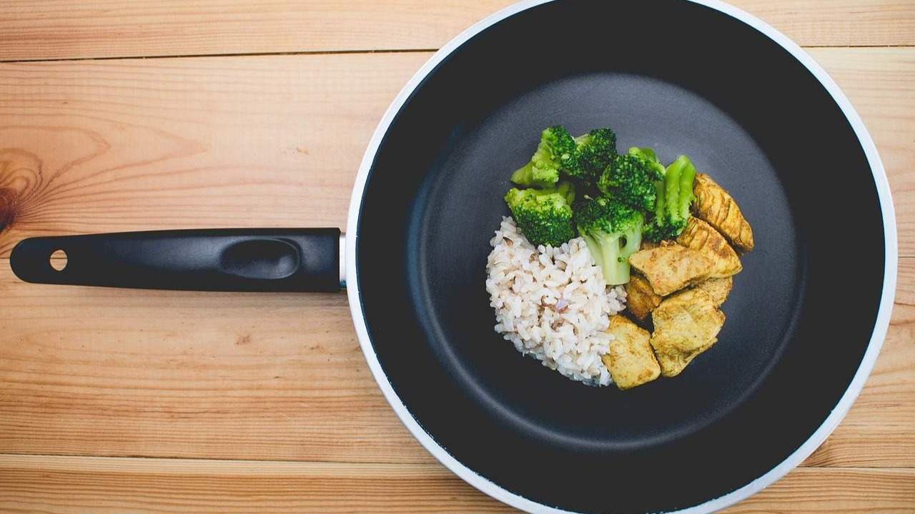 Sartén con comida