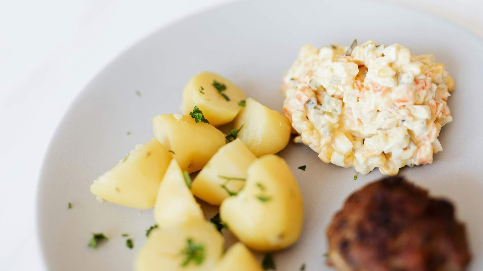 Aprende a preparar una ensalada campera.